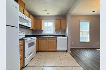 172 Cameron Way Circle, Winston-Salem, NC 27103 - Photo 3