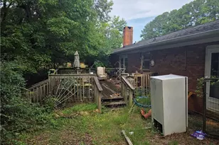 810 Sherrilwood Dr, Greensboro, NC 27406 - Photo 19