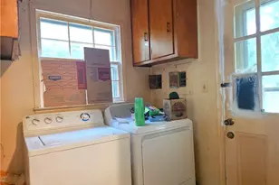 810 Sherrilwood Dr, Greensboro, NC 27406 - Photo 7
