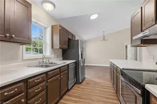 109 McCleskey Dr, Yadkinville, NC 27055 - Photo 11