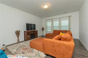 4044 Monteray Cir, High Point, NC 27265 - Photo 17