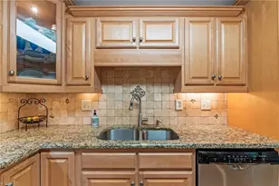 518 Tanners Park Ct, Winston-Salem, NC 27101 - Photo 11