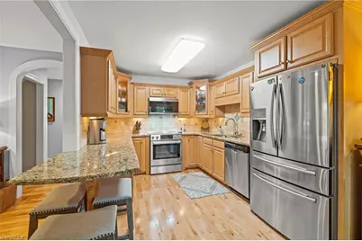 518 Tanners Park Court, Winston-Salem, NC 27101 - Photo 9