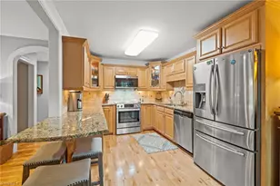 518 Tanners Park Ct, Winston-Salem, NC 27101 - Photo 9
