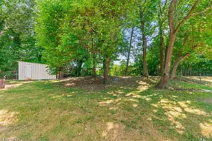 1720 Gavin Dr, High Point, NC 27260 - Photo 17