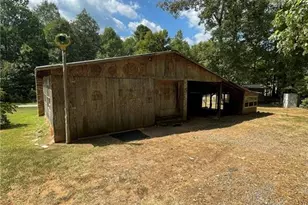 1041 Brooks Rd, Reidsville, NC 27320 - Photo 31