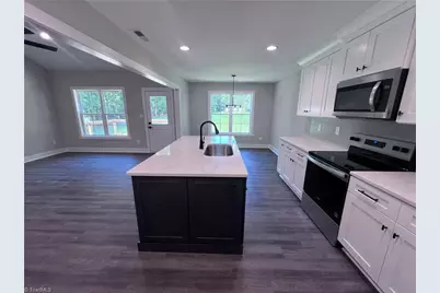 125 Albertson Road, Thomasville, NC 27360 - Photo 17