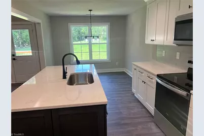125 Albertson Road, Thomasville, NC 27360 - Photo 11