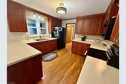 4400 Oak Hollow Drive, High Point, NC 27265 - Photo 11