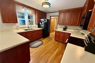 4400 Oak Hollow Dr, High Point, NC 27265 - Photo 11