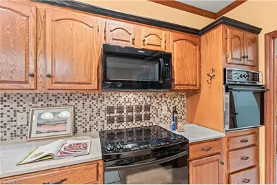 1305 Swanner Court, High Point, NC 27262 - Photo 17