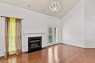 4106 Clovelly Dr, Greensboro, NC 27406 - Photo 9