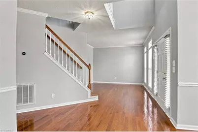 4106 Clovelly Drive, Greensboro, NC 27406 - Photo 5