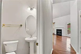 4106 Clovelly Dr, Greensboro, NC 27406 - Photo 17