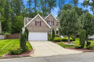 4106 Clovelly Dr, Greensboro, NC 27406 - Photo 3