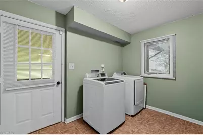 2016 Ledford Road, Greensboro, NC 27406 - Photo 15