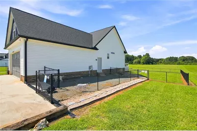 6135 Nc Highway 62, Burlington, NC 27215 - Photo 47