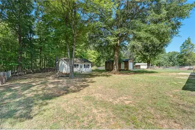 801 Grand Oaks Drive, Eden, NC 27288 - Photo 31