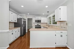 4301 Windlestraw Ln, Greensboro, NC 27410 - Photo 7