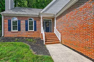 4301 Windlestraw Ln, Greensboro, NC 27410 - Photo 3