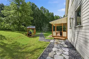 163 Walnut Dr, Jefferson, NC 28640 - Photo 19