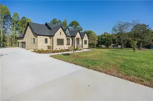2137 Patriot Woods Dr, Asheboro, NC 27205 - Photo 45