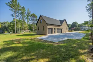 2137 Patriot Woods Dr, Asheboro, NC 27205 - Photo 43