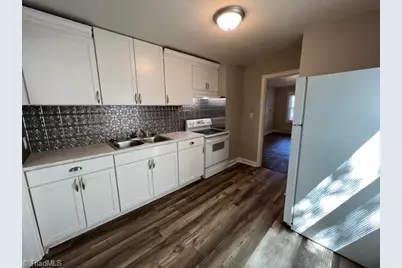 1006 W Bessemer Avenue, Greensboro, NC 27408 - Photo 5