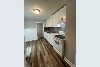 1006 W Bessemer Avenue, Greensboro, NC 27408 - Photo 3