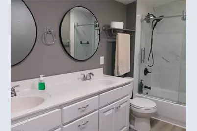 1054 N Bridge Street, Elkin, NC 28621 - Photo 11