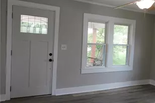 1054 N Bridge St, Elkin, NC 28621 - Photo 9