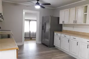 1054 N Bridge St, Elkin, NC 28621 - Photo 13