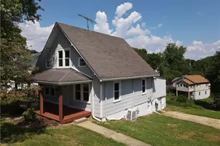 1054 N Bridge St, Elkin, NC 28621 - Photo 23