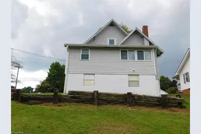 1054 N Bridge Street, Elkin, NC 28621 - Photo 5