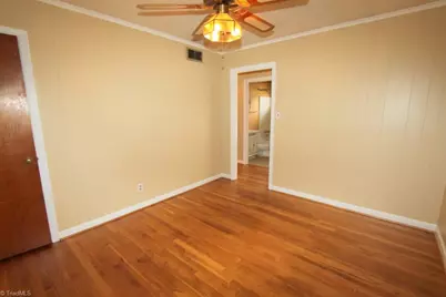915 Stephens Street, Greensboro, NC 27406 - Photo 17