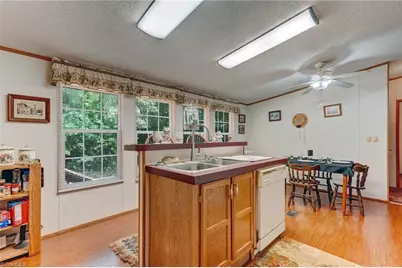 1082 Raccoon Court, Reidsville, NC 27320 - Photo 17