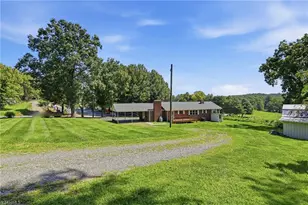 3438 E Pine St, Mount Airy, NC 27030 - Photo 33