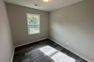 1617 Mcpherson St, Greensboro, NC 27405 - Photo 15