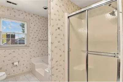 1014 Greenhurst Road, Winston-Salem, NC 27104 - Photo 25