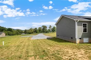90 Millards Wy, Sparta, NC 28675 - Photo 7