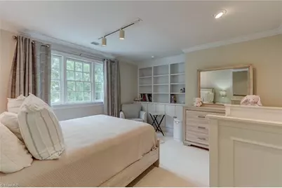 1912 Pembroke Road, Greensboro, NC 27408 - Photo 27