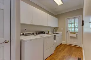 1912 Pembroke Rd, Greensboro, NC 27408 - Photo 49