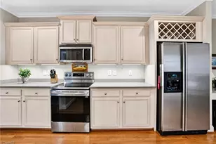 3706 Regents Park Ln, Greensboro, NC 27455 - Photo 9