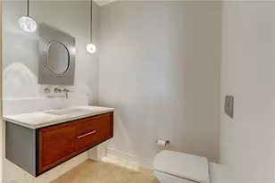 201 N Elm St, Greensboro, NC 27401 - Photo 25