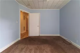 227 Albany St, Burlington, NC 27215 - Photo 27