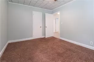 227 Albany St, Burlington, NC 27215 - Photo 23