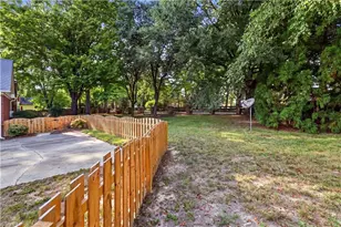 3606 Sagamore Dr, Greensboro, NC 27410 - Photo 35