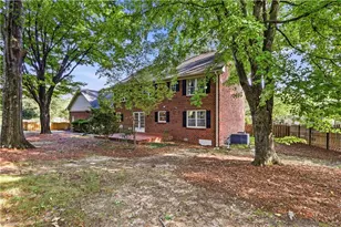 3606 Sagamore Dr, Greensboro, NC 27410 - Photo 37