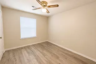 5519 Hornaday Rd, Greensboro, NC 27409 - Photo 11