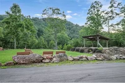 142 Fawn Lane, Purlear, NC 28665 - Photo 49